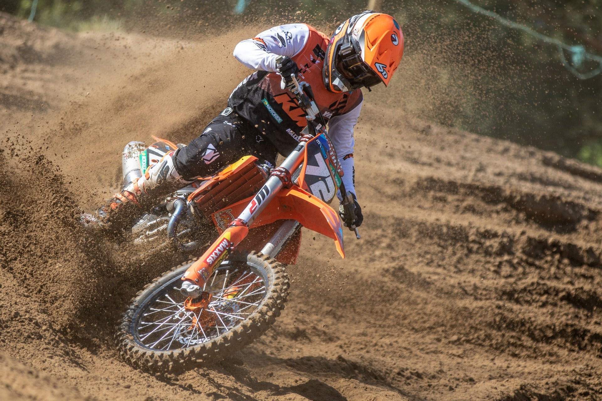 Liam Everts gets back on his bike after weeks of COVID-19 Lock-down!